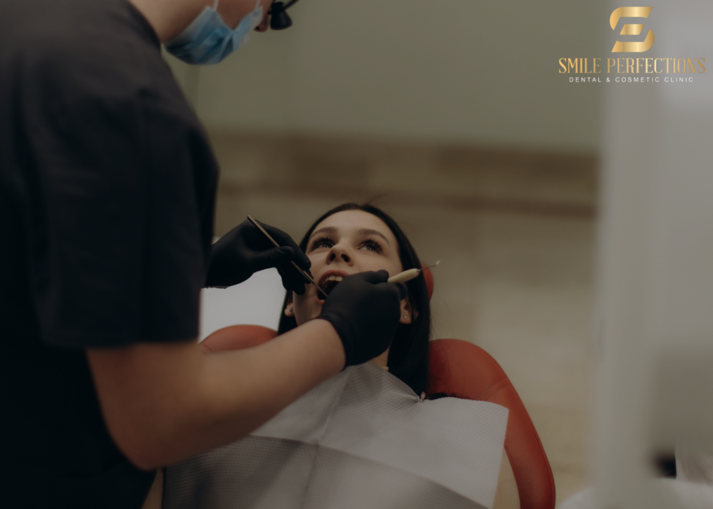 when should wisdom teeth come in - photo during dental check-up